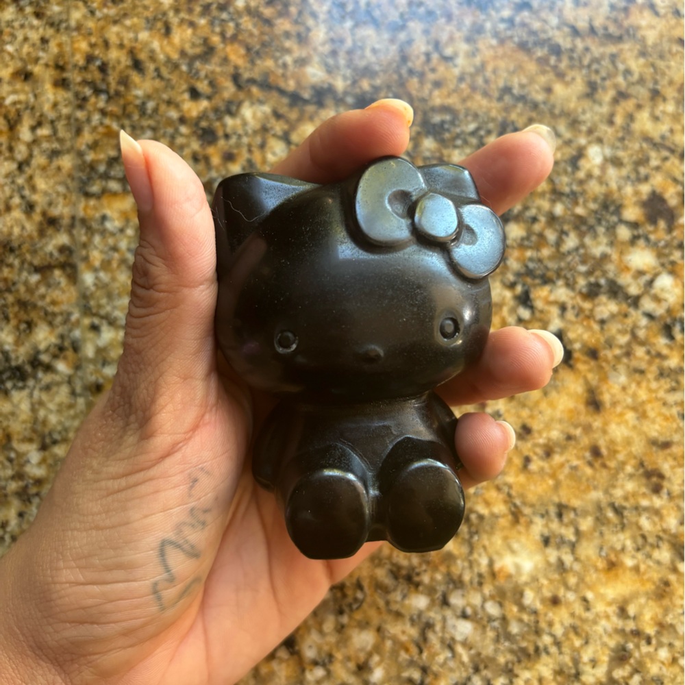 Hello kitty black obsidian stone
